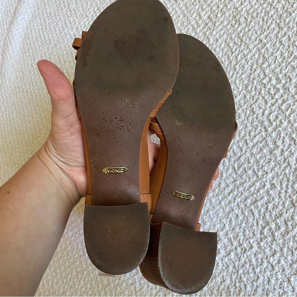Vionic Peony Heeled Sandal Basketweave Tan Ankle Strap Leather Size 8 - Picture 10 of 12